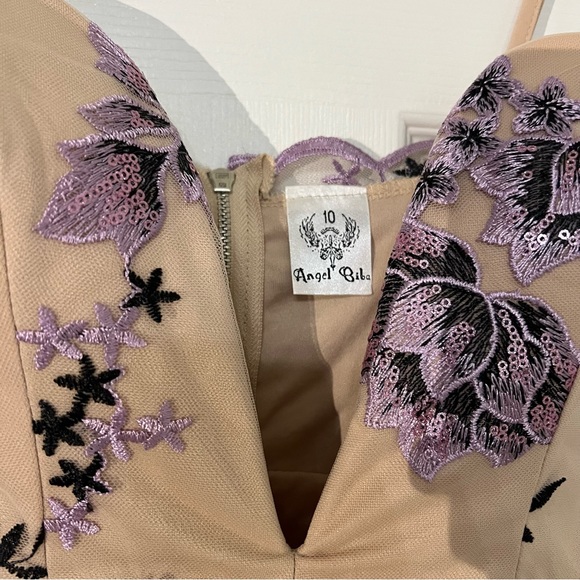 Floral Lace Overlay Deep Plunge Mini Dress - Picture 4 of 5